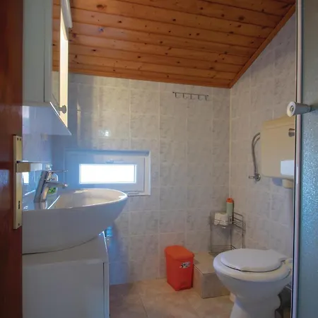 Hébergement de vacances 3 Bedroom Awesome In Pelegrin Vela Luka